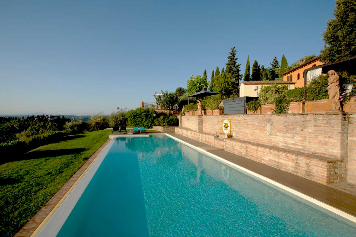 Villa Bellavista swimming pool terrace in a sunny day - Villa rentals by Timeless Tuscany