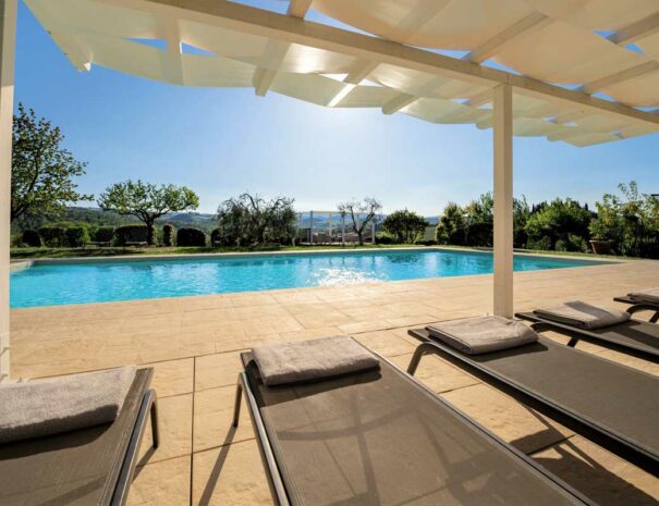 Timeless-Tuscany-Villa-La-Francigena-pool-1
