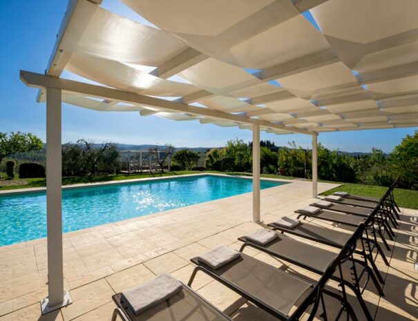 Timeless-Tuscany-Villa-La-Francigena-pool-gazebo-2