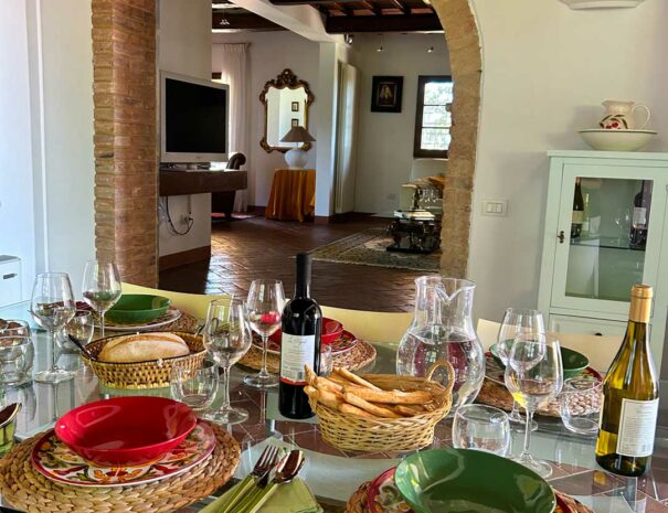 timeless-tuscany-villa-bellavista-dining-table-02