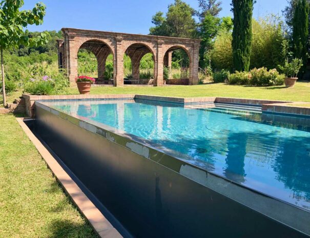 Villa dei Fiori in Castelfiorentino - Florence swimming pool with loggia and garden